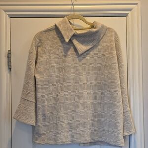 NWOT See And Be Seen Oversized Small Elegant Cream Tan Women's Top